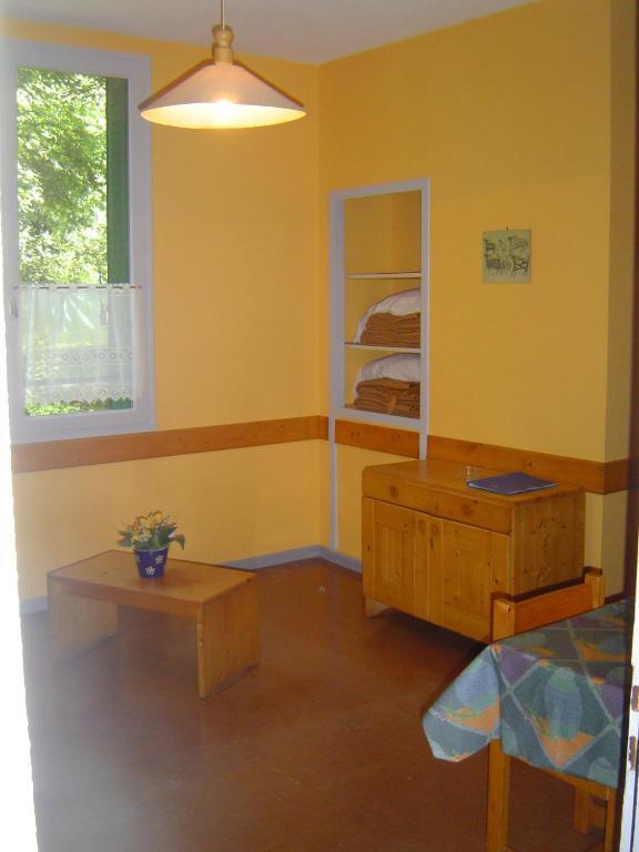 Appartements Les Pins Cierp Esterno foto