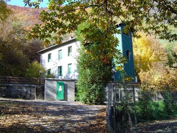 Appartements Les Pins Cierp Esterno foto
